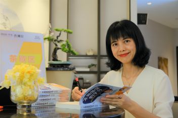 郴州市明星学校：开学典礼忆峥嵘 观礼阅兵砺初心